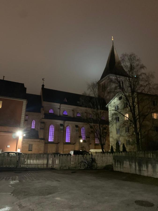 Rueuetli - Cute Old Town Apartment - 2 Big Beds, Free Parking Tartu Exterior foto
